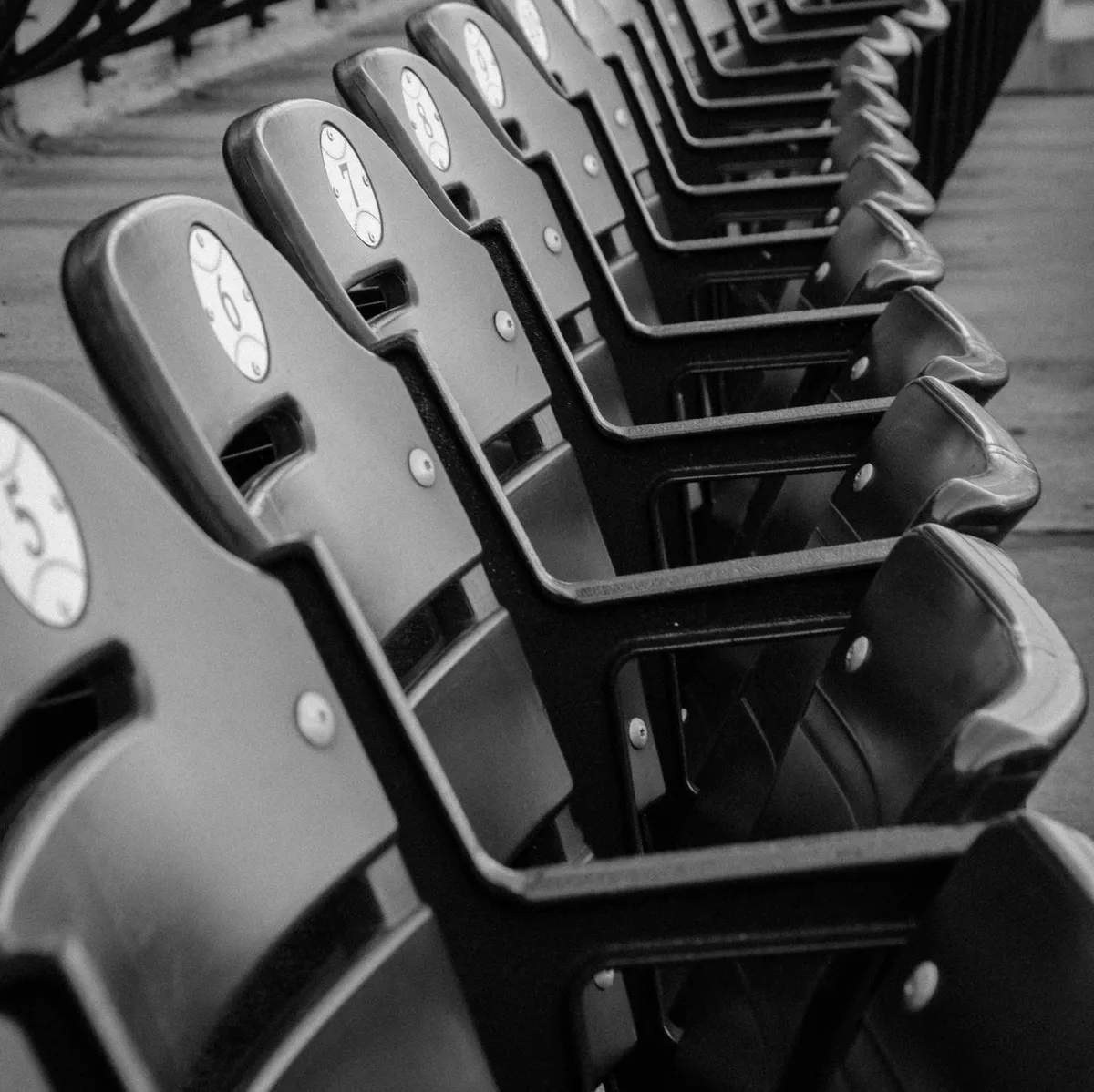 rs=w 1200,h 1200,cg true